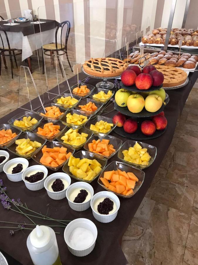 רימיני Hotel Giordo מראה חיצוני תמונה