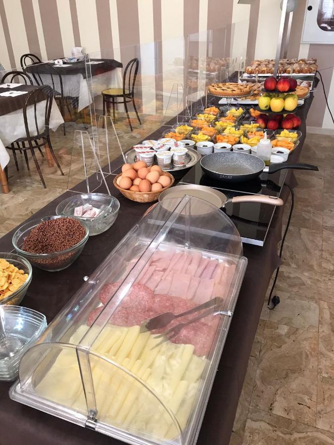 רימיני Hotel Giordo מראה חיצוני תמונה