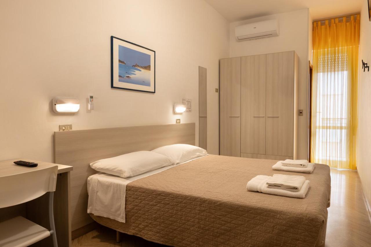 רימיני Hotel Giordo מראה חיצוני תמונה