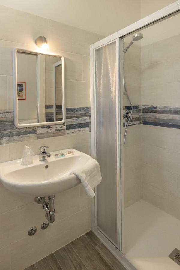 רימיני Hotel Giordo מראה חיצוני תמונה