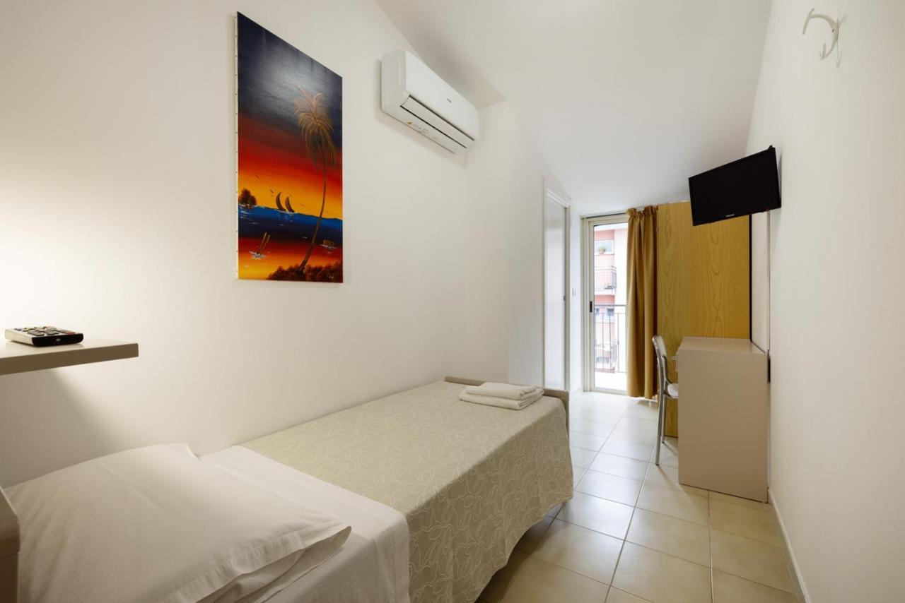 רימיני Hotel Giordo מראה חיצוני תמונה