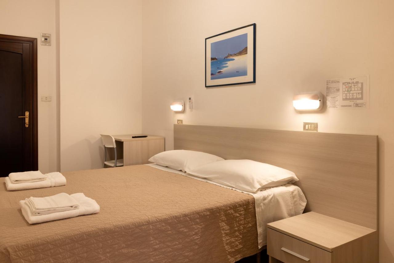 רימיני Hotel Giordo מראה חיצוני תמונה